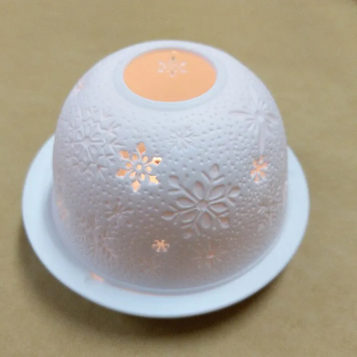 CERAMIC TEA LIGHT HOLDER SNOWFLAKES