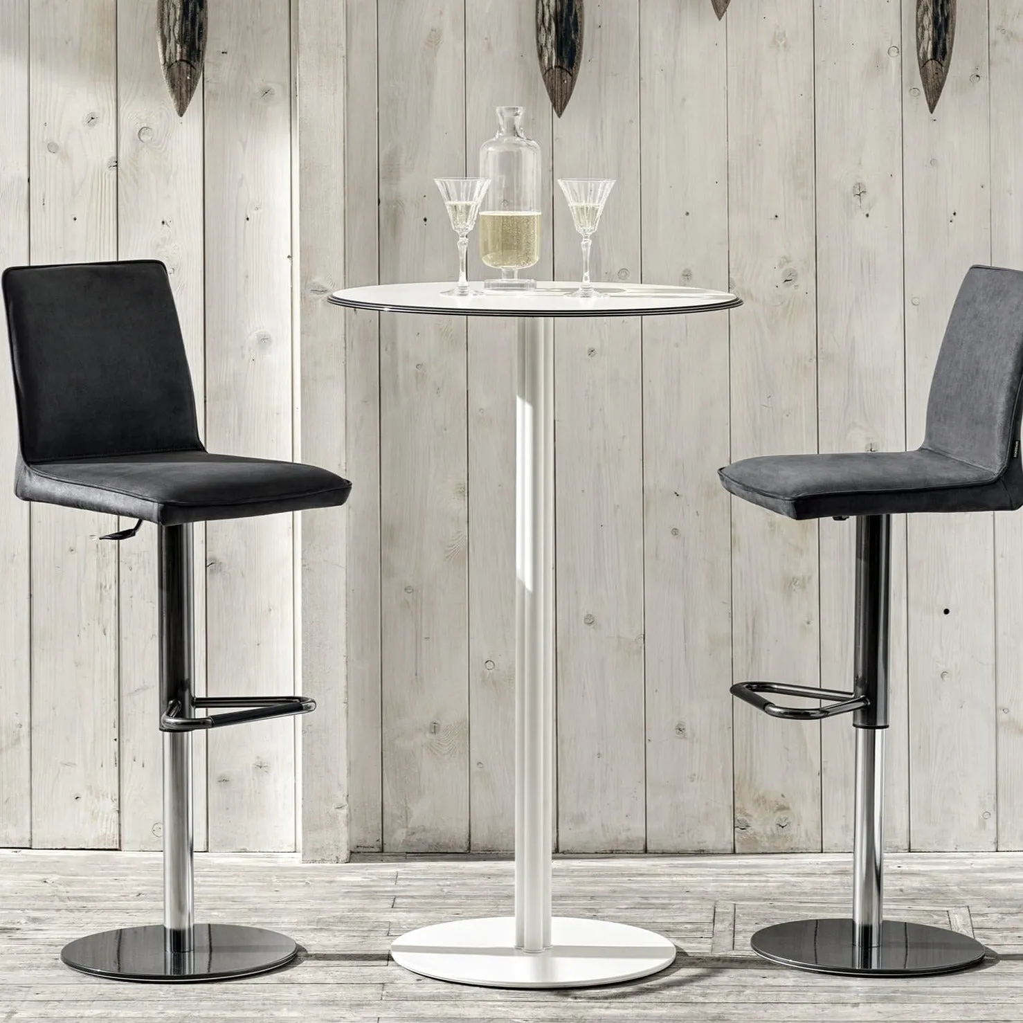 Club Table