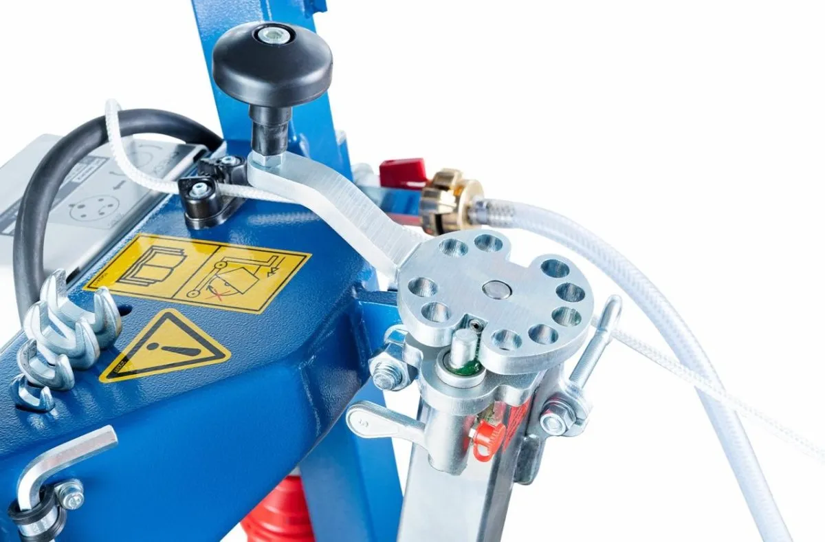 CompactCut 401 E Floor Saw