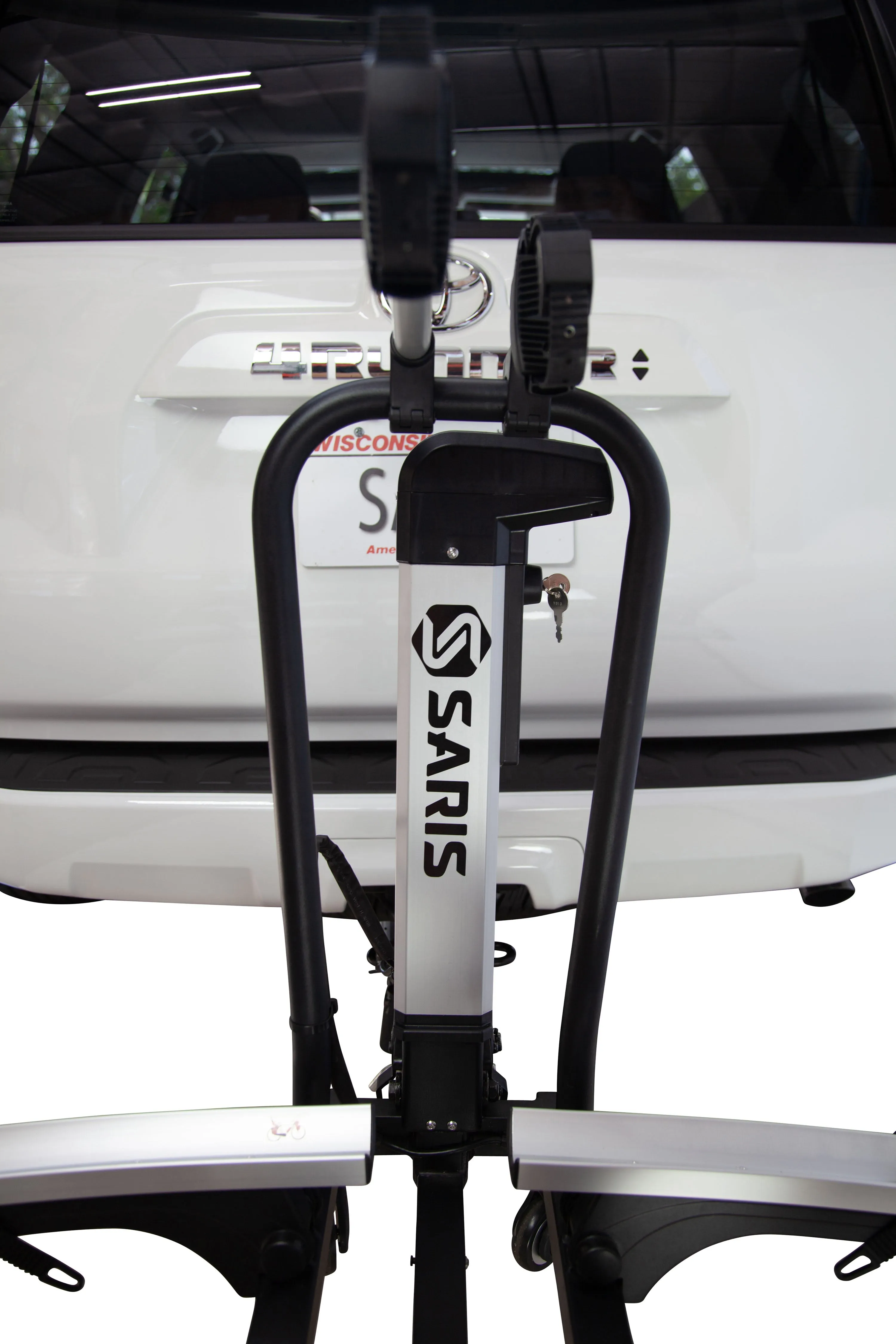Door County 2 Bike Motorized Hitch Rack, Electric Lift & Rear Lights - Refurbished