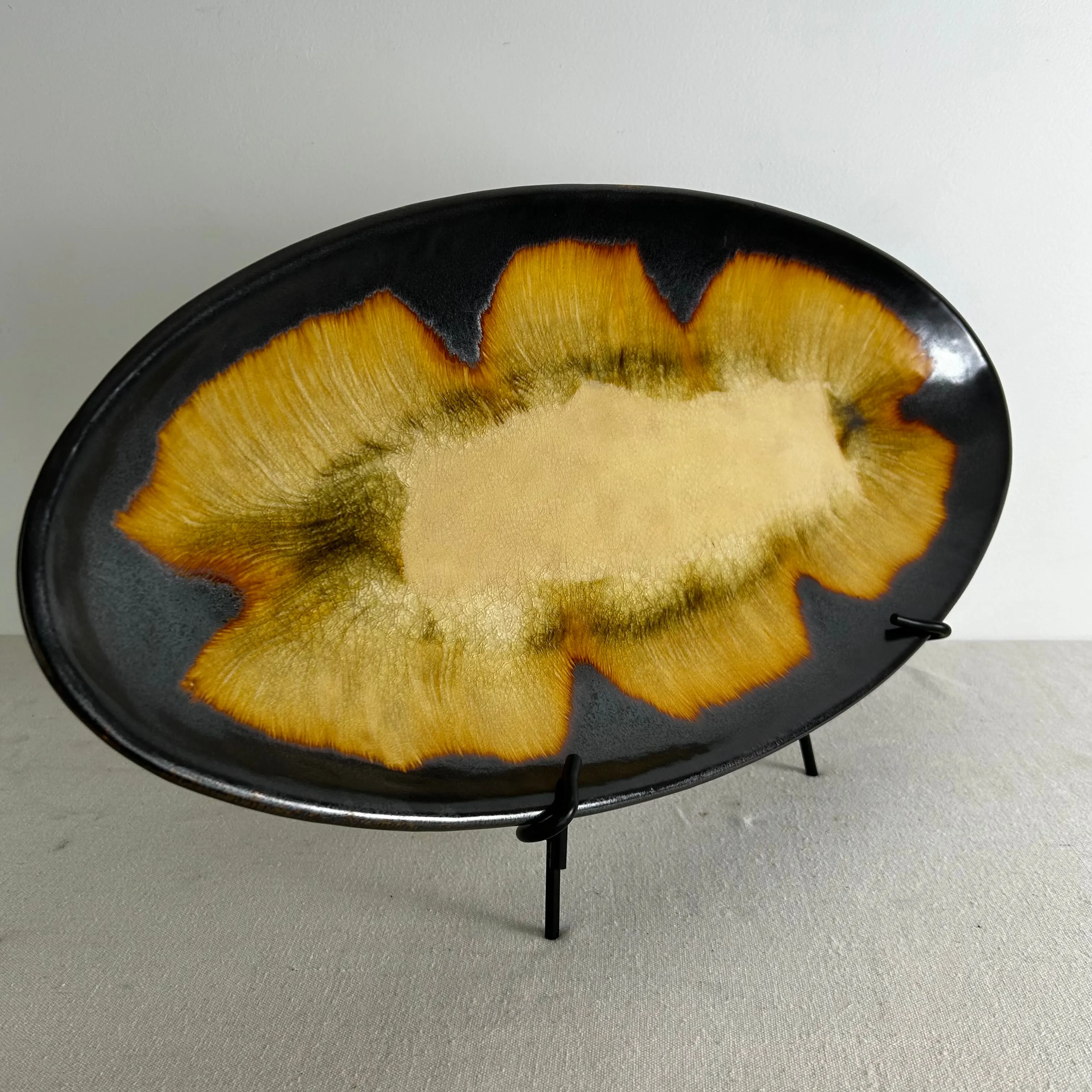 Flat Oval Drip Glaze Platter with Stand