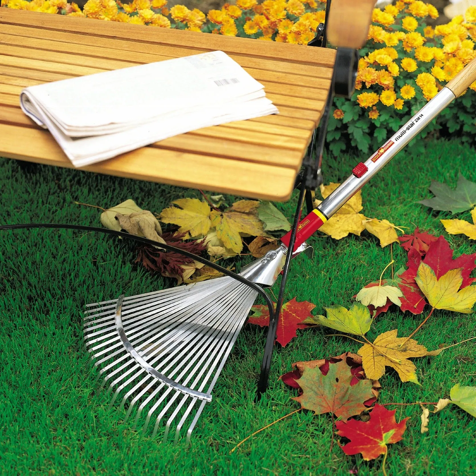 Interlocken® Adjustable Garden & Shrub Rake