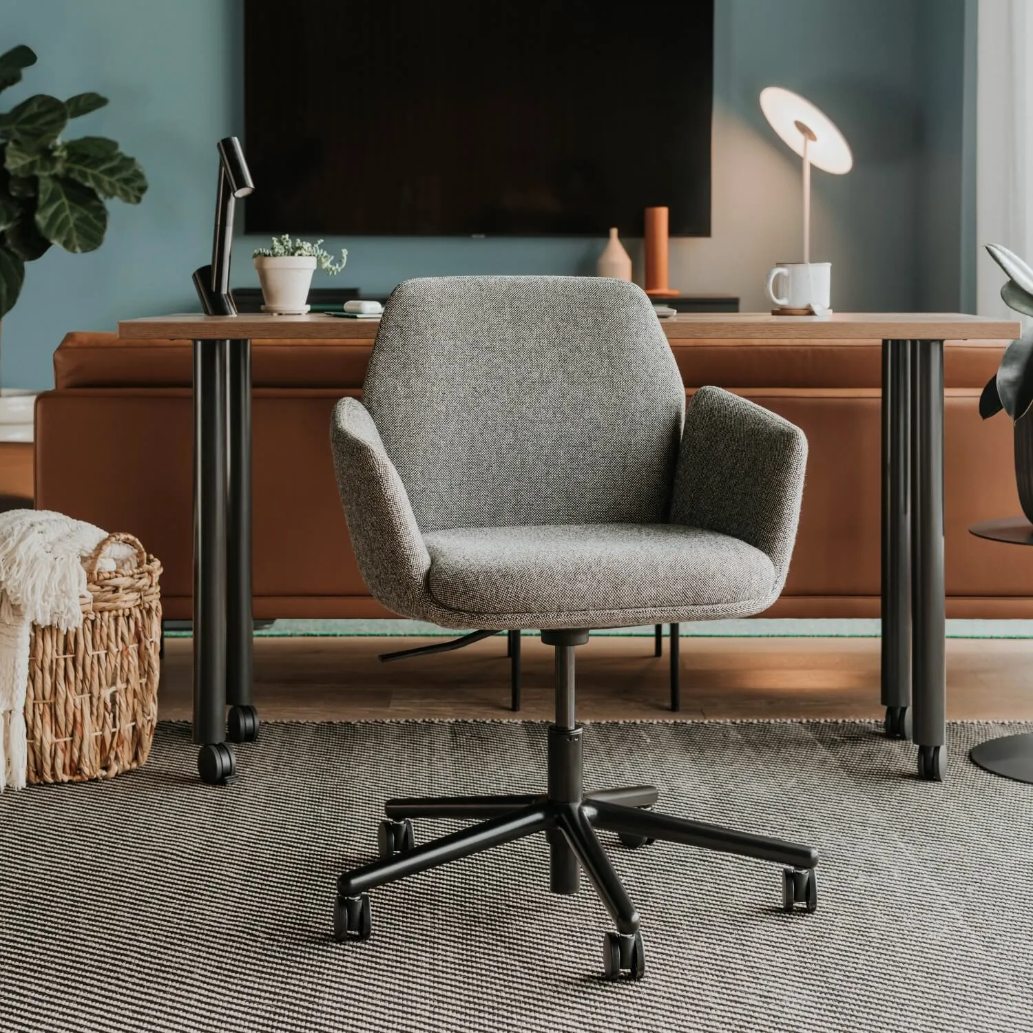 Poppy Guest Chair with 5-Star Base