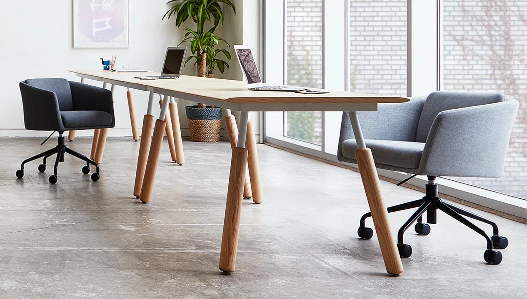 Radius Task Chair