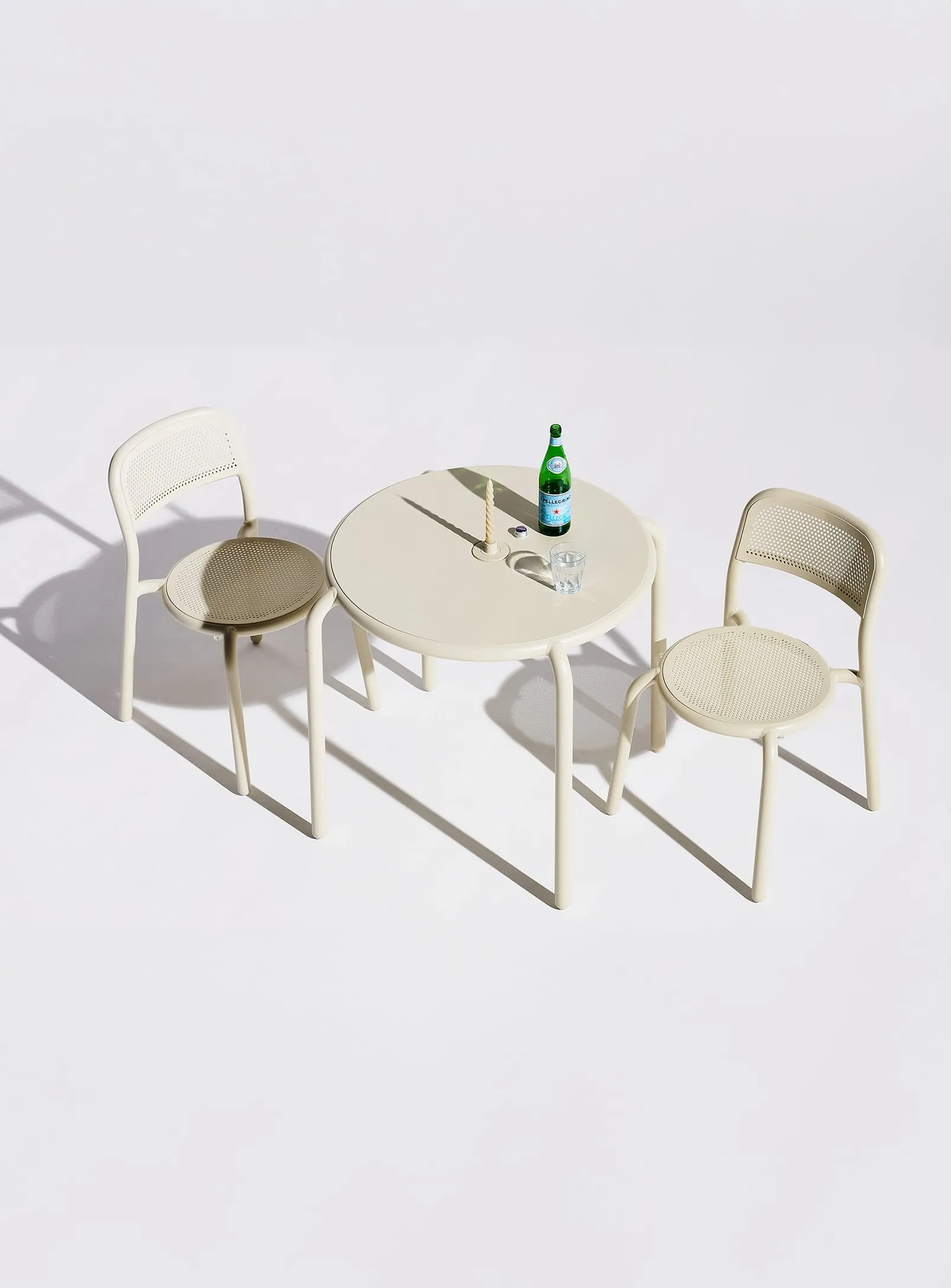 Toní Bistreau Outdoor Table<br> 4-places