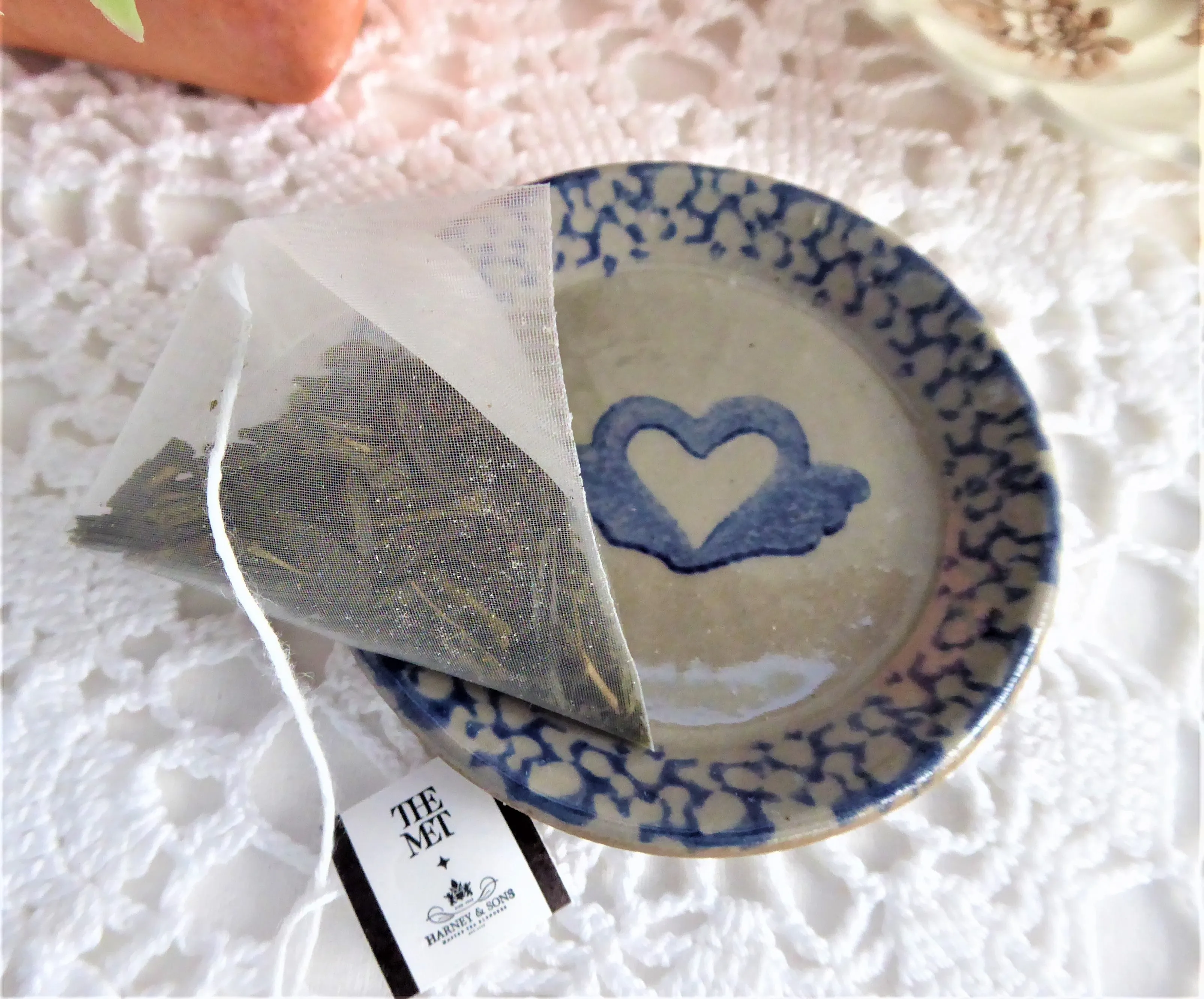 Winged Heart Blue Sponge Butter Pat Stoneware Teabag Caddy Stoneware